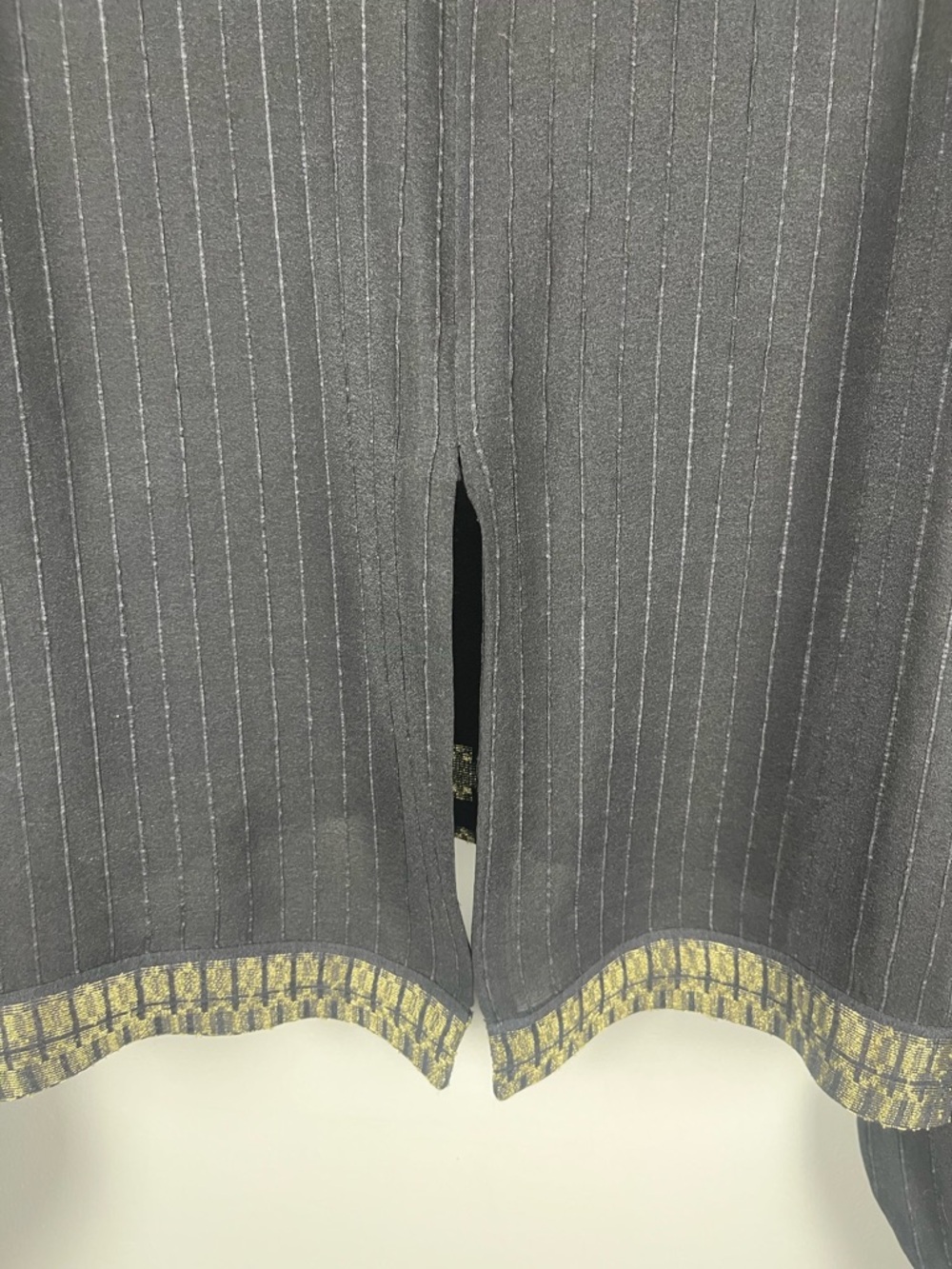 Zeus & Dione 100% silk sheer black and gold blouse size 36 - Picture 8 of 9
